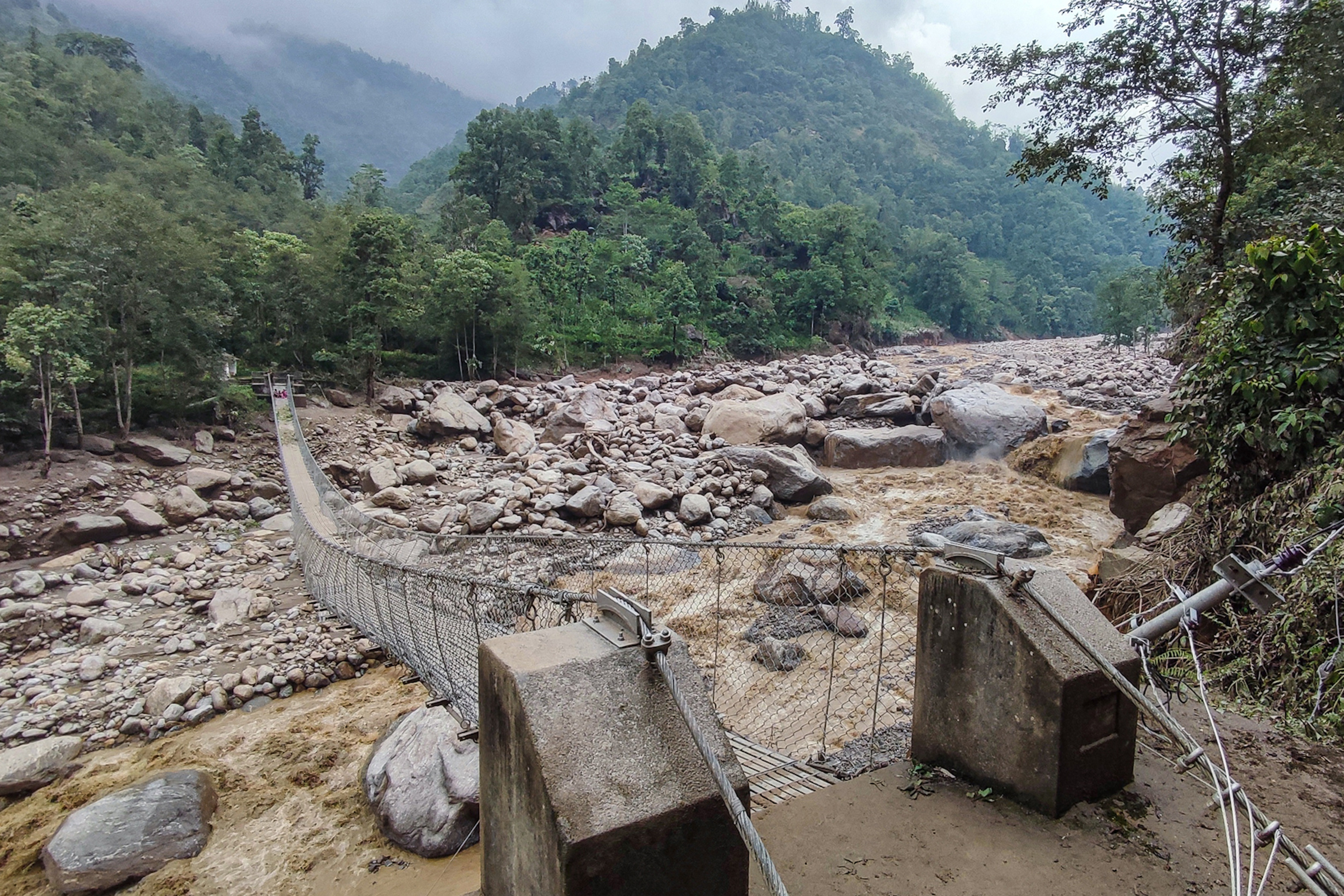 पूर्वी नेपालमा बाढी : ३० आयोजनामा ८ अर्ब बढीको क्षति